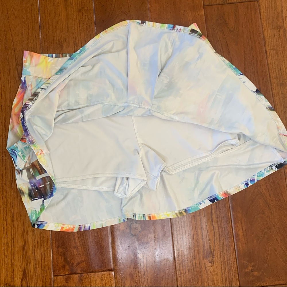 EleVen by Venus Williams colorful Flutter Women's Tennis Skirt Large UPF50+ - Picture 3 of 5
